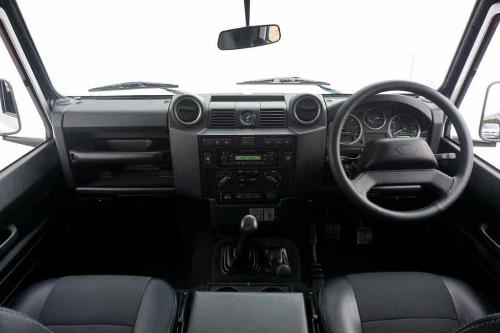 Used Land Rover Defender 2011 for sale - 77631854: Photo 30