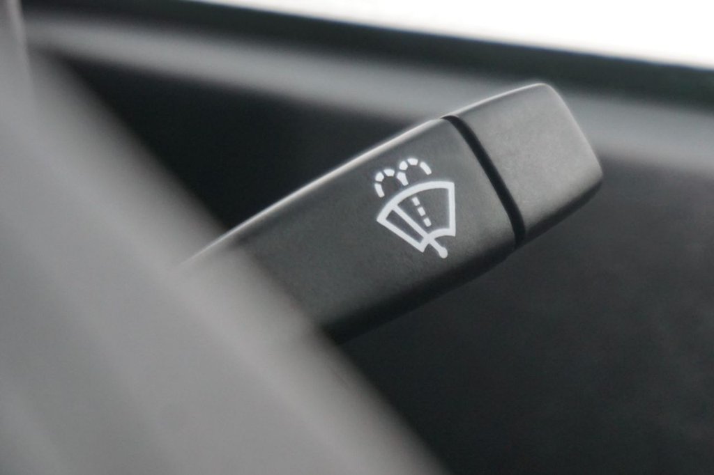 Used Land Rover Defender 2011 for sale - 77631854: Photo 35