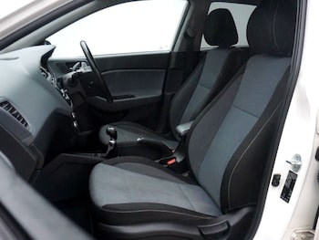 Used Hyundai i20 2015 for sale - 77905233: Photo