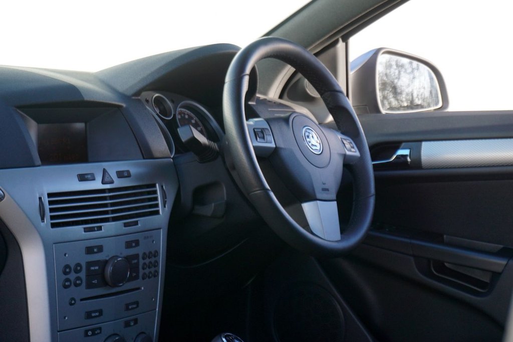 Used Vauxhall Astra 2009 for sale - 77355603: Photo 24