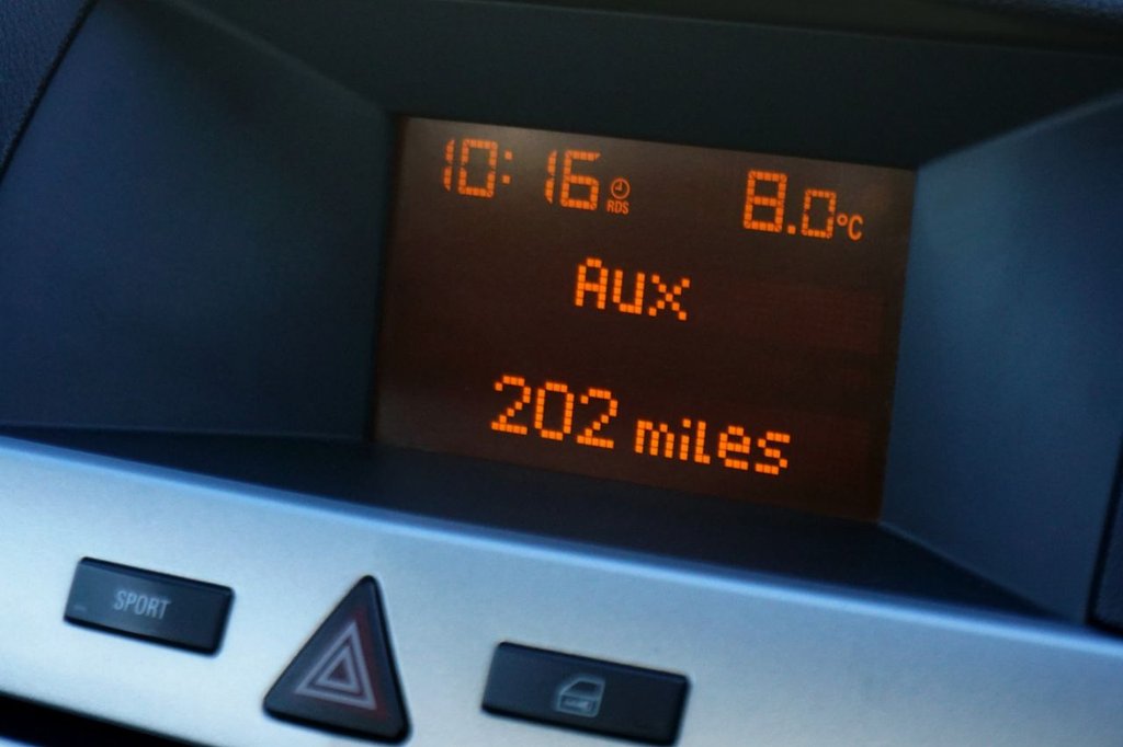 Used Vauxhall Astra 2009 for sale - 77355603: Photo 31