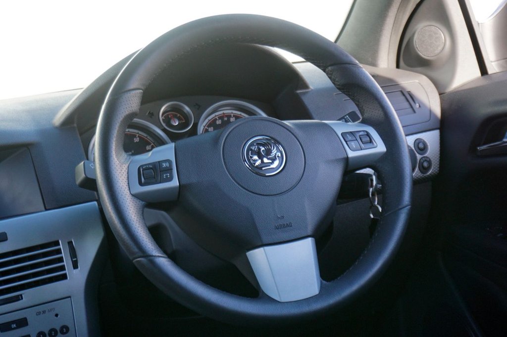 Used Vauxhall Astra 2009 for sale - 77355603: Photo 33