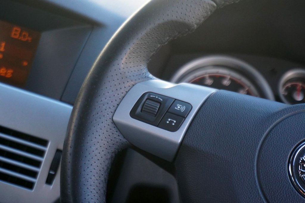 Used Vauxhall Astra 2009 for sale - 77355603: Photo 34