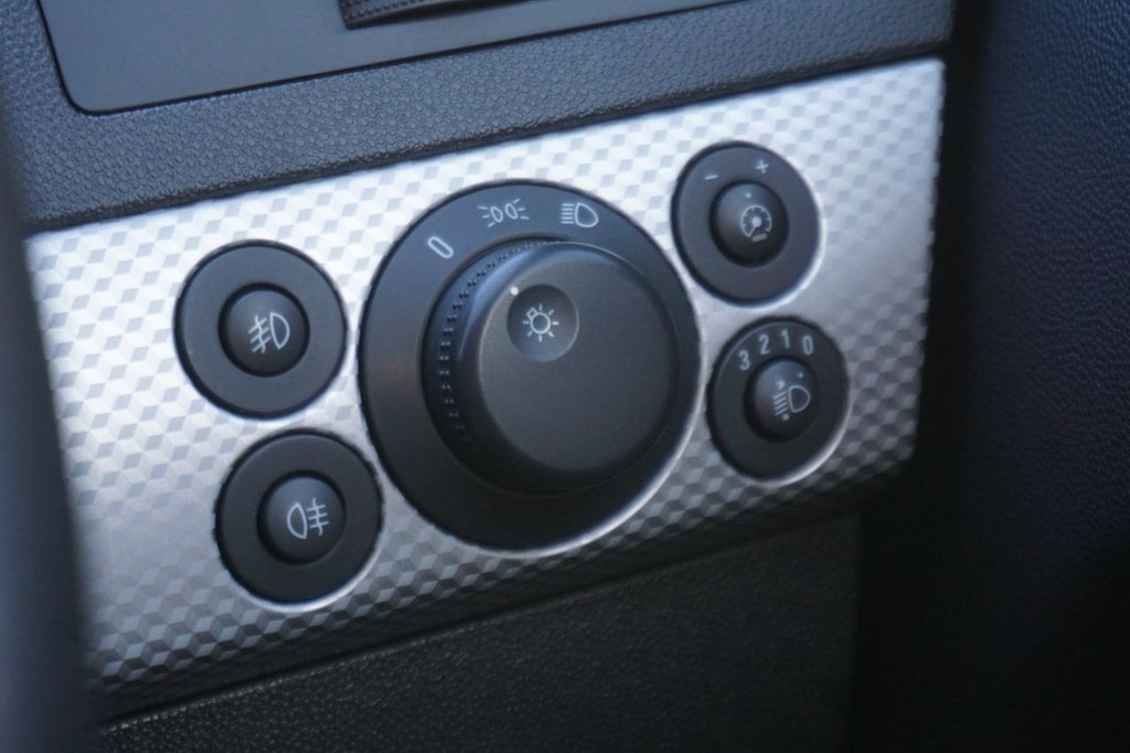 Used Vauxhall Astra 2009 for sale - 77355603: Photo 40