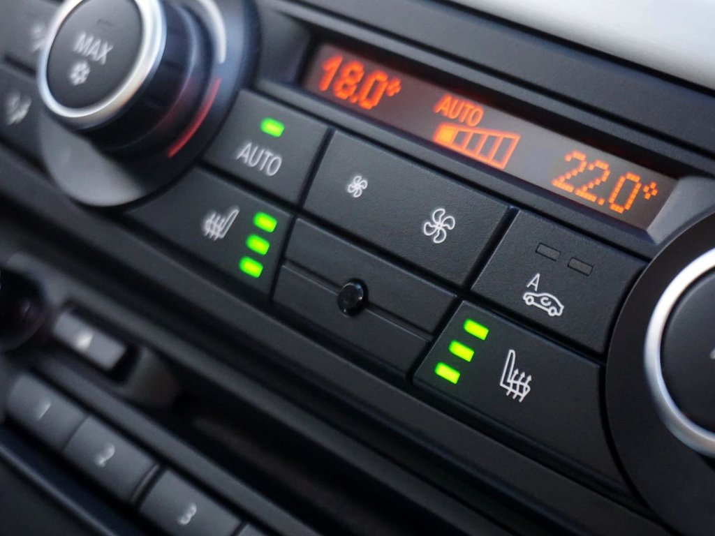 Used BMW 3 Series 2011 for sale - 78082546: Photo 10