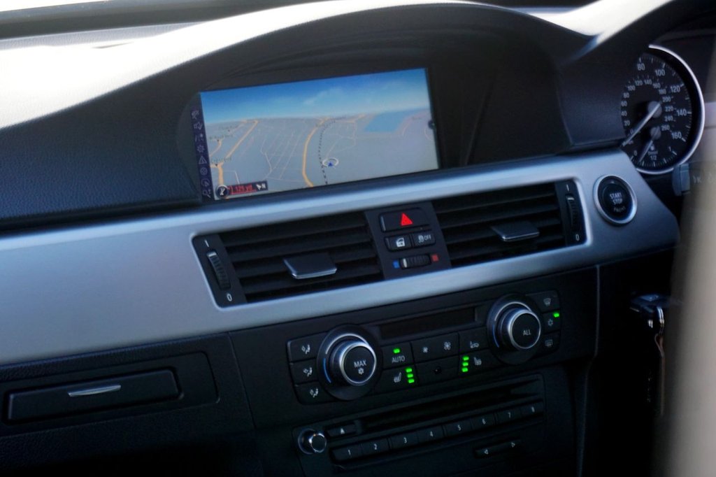 Used BMW 3 Series 2011 for sale - 78082546: Photo 24