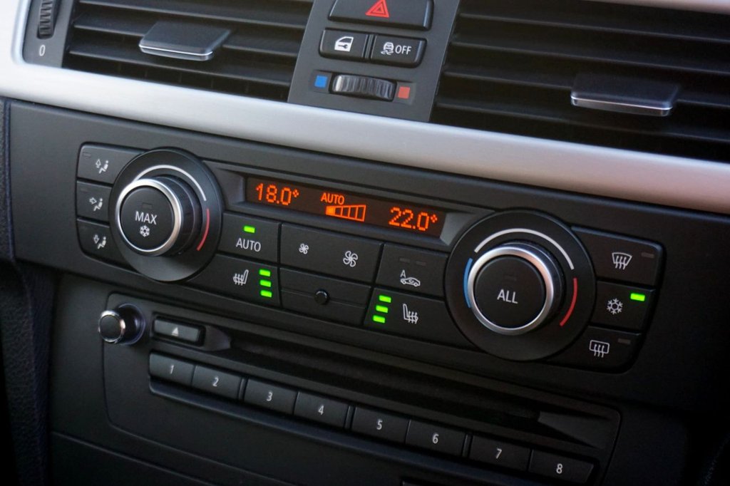 Used BMW 3 Series 2011 for sale - 78082546: Photo 27