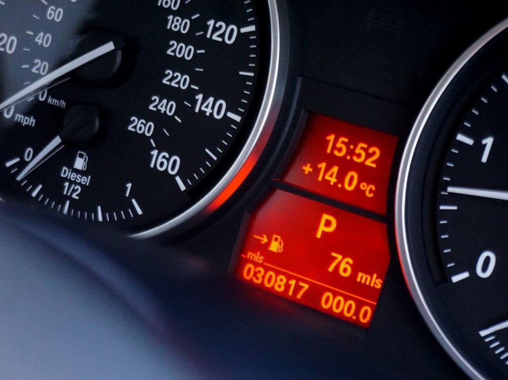 Used BMW 3 Series 2011 for sale - 78082546: Photo 3