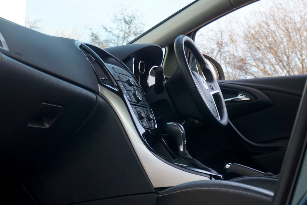 Used Vauxhall Astra 2015 for sale - 77427789: Photo 20