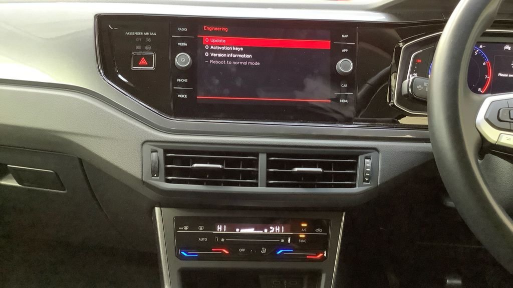 Used Volkswagen Polo 2022 for sale - 77089241: Photo 8