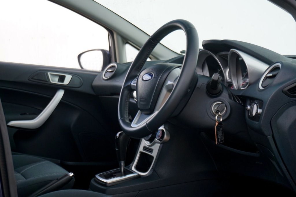 Used Ford Fiesta 2011 for sale - 77360237: Photo 19