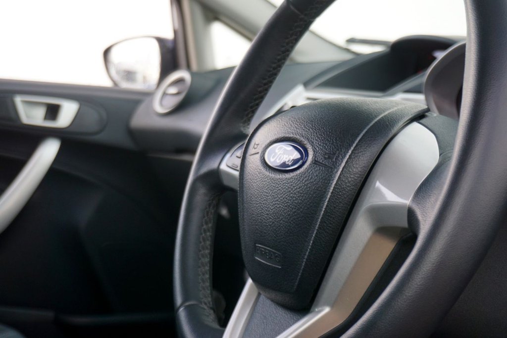 Used Ford Fiesta 2011 for sale - 77360237: Photo 21