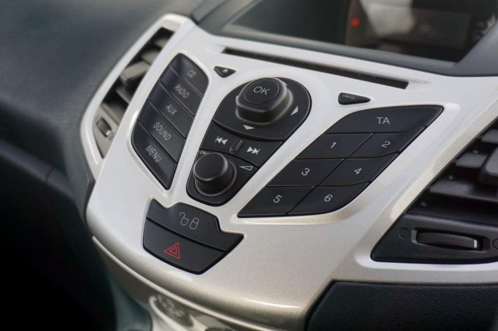 Used Ford Fiesta 2011 for sale - 77360237: Photo 26