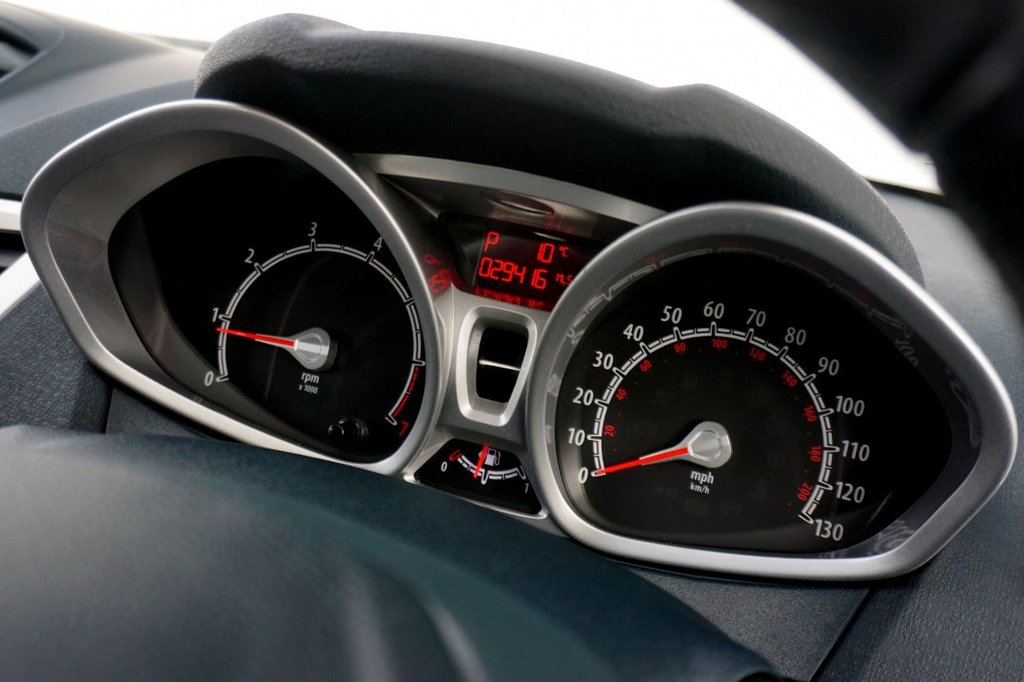 Used Ford Fiesta 2011 for sale - 77360237: Photo 37