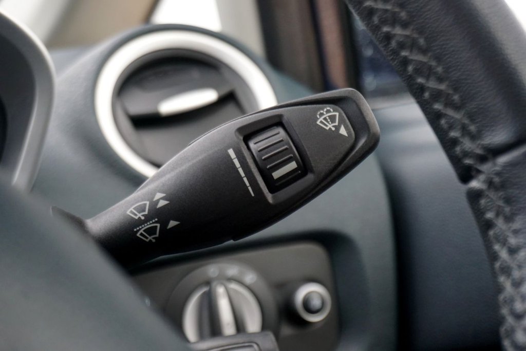 Used Ford Fiesta 2011 for sale - 77360237: Photo 39