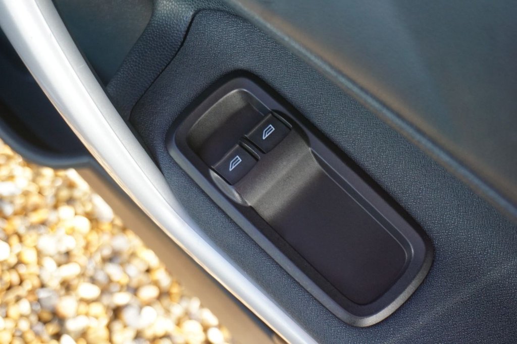 Used Ford Fiesta 2011 for sale - 77360237: Photo 43