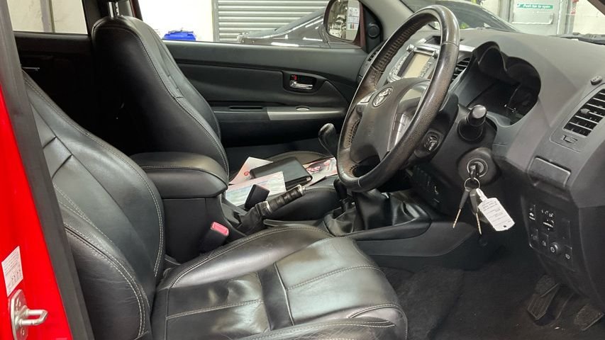 Used Toyota Hilux 2014 for sale - 76783387: Photo 4