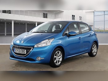 Used Peugeot 208 2013 for sale - 77806452: Photo