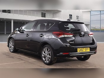 Used Toyota Auris 2017 for sale - 77990925: Photo
