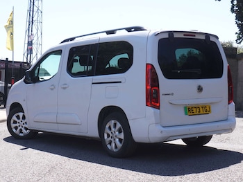 Used Vauxhall Combo Life Electric 2023 for sale - 79111360: Photo