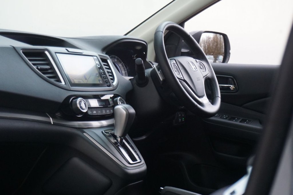 Used Honda CR-V 2017 for sale - 76973579: Photo 26