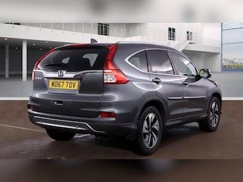 Used Honda CR-V 2017 for sale - 76973579: Photo