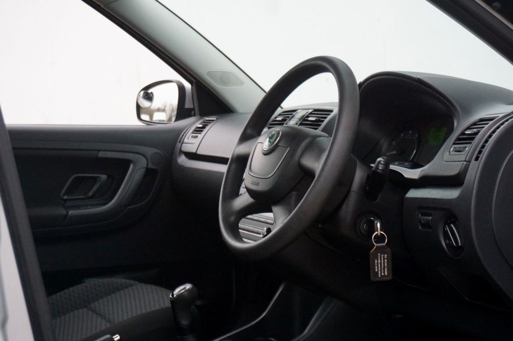 Used Skoda Fabia 2013 for sale - 77288116: Photo 17