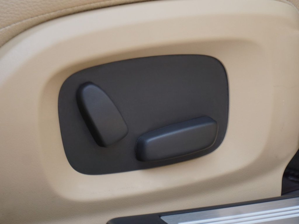 Used Jaguar XF 2014 for sale - 76797597: Photo 11