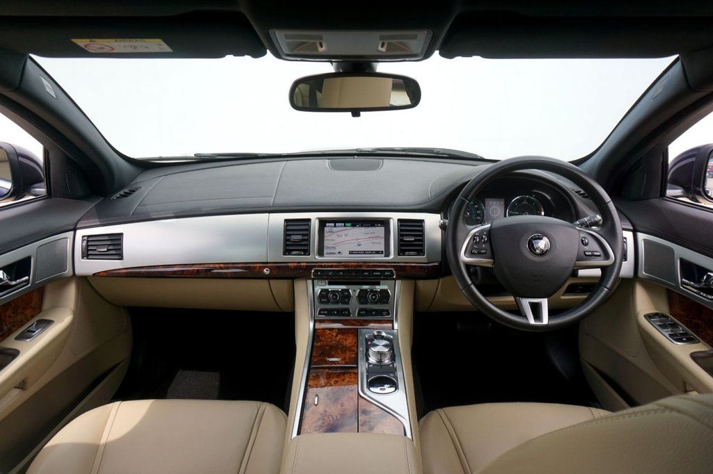 Used Jaguar XF 2014 for sale - 76797597: Photo 38