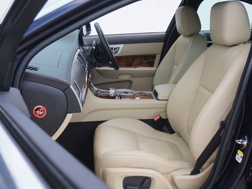 Used Jaguar XF 2014 for sale - 76797597: Photo 8