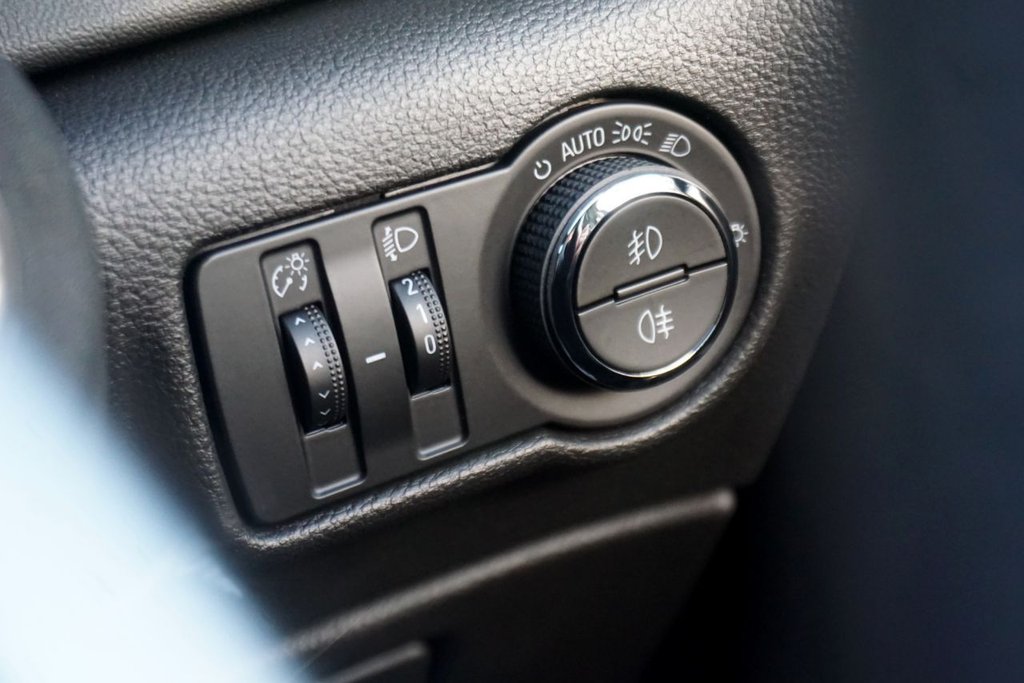 Used Vauxhall Astra 2015 for sale - 77165886: Photo 36