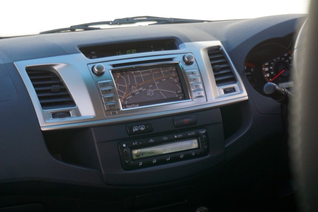 Used Toyota Hilux 2016 for sale - 76783652: Photo 25