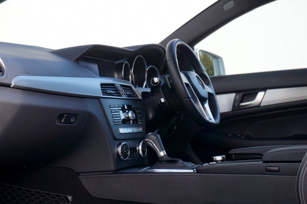 Used Mercedes-Benz C Class 2013 for sale - 76783605: Photo 17