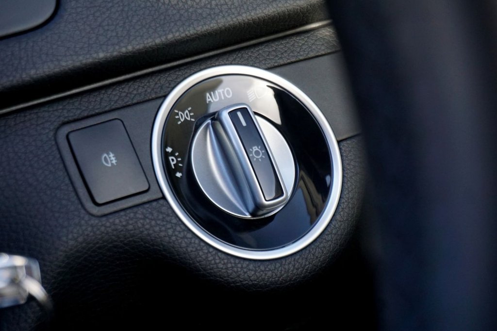 Used Mercedes-Benz C Class 2013 for sale - 76783605: Photo 39