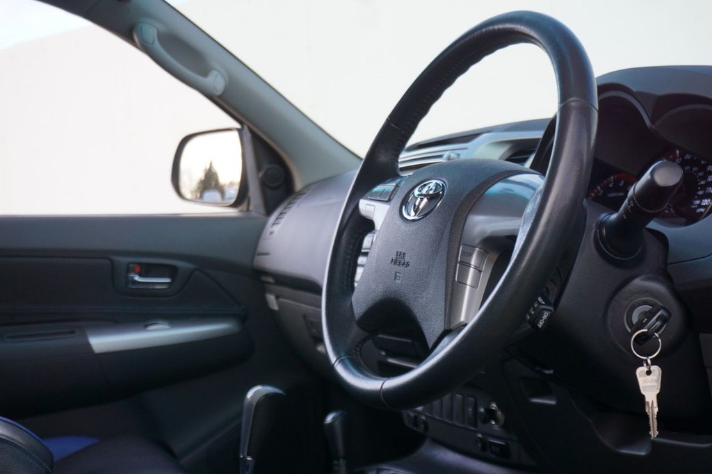 Used Toyota Hilux 2013 for sale - 77212133: Photo 20