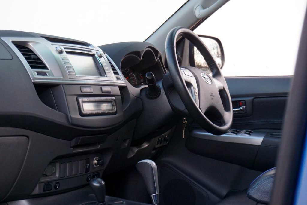 Used Toyota Hilux 2013 for sale - 77212133: Photo 22