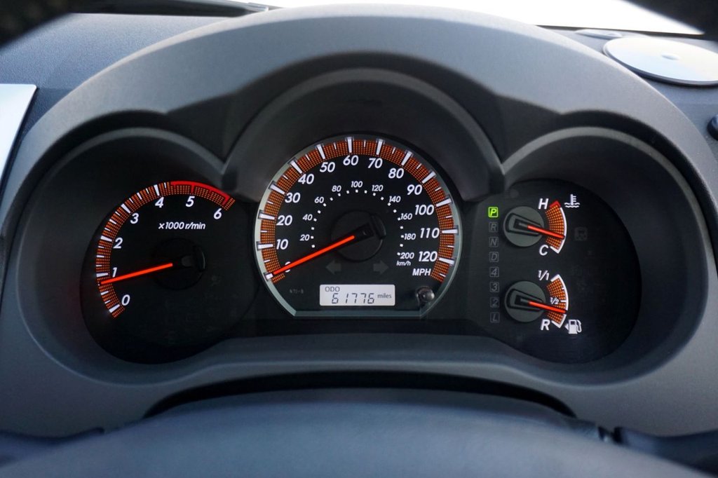 Used Toyota Hilux 2013 for sale - 77212133: Photo 37