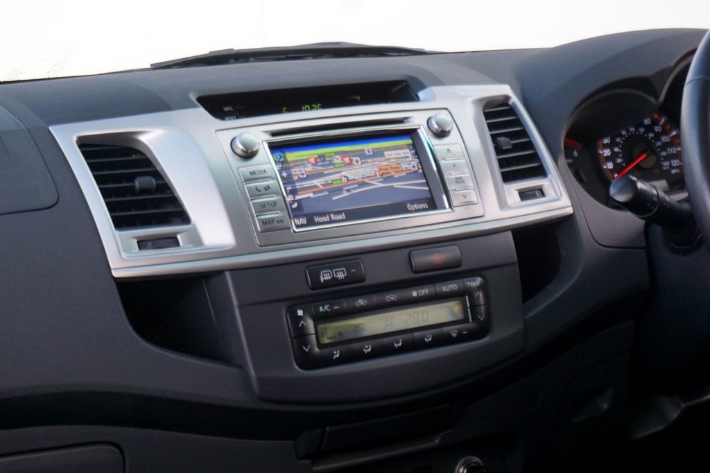 Used Toyota Hilux 2013 for sale - 77089011: Photo 24