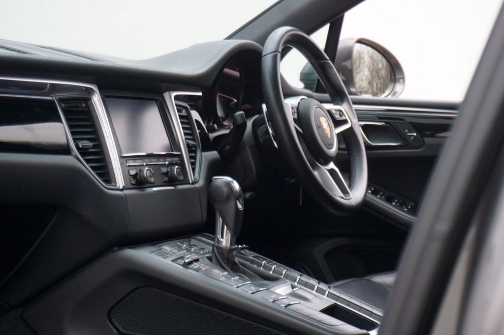 Used Porsche Macan 2014 for sale - 77153430: Photo 23