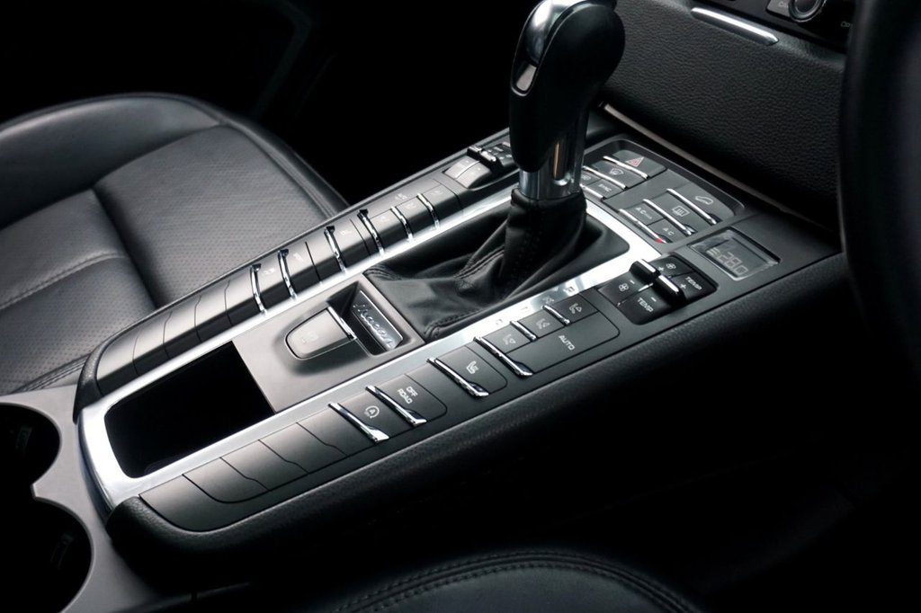 Used Porsche Macan 2014 for sale - 77153430: Photo 26