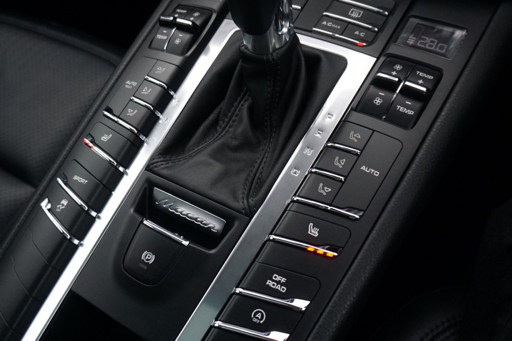 Used Porsche Macan 2014 for sale - 77153430: Photo 27