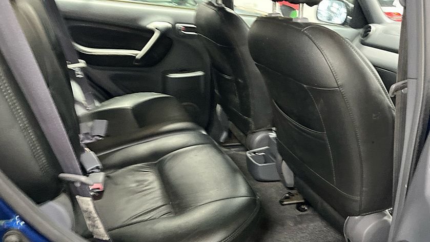 Used Toyota RAV4 2002 for sale - 77919965: Photo 5