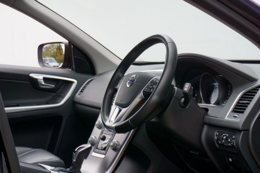 Used Volvo XC60 2016 for sale - 76855099: Photo 16