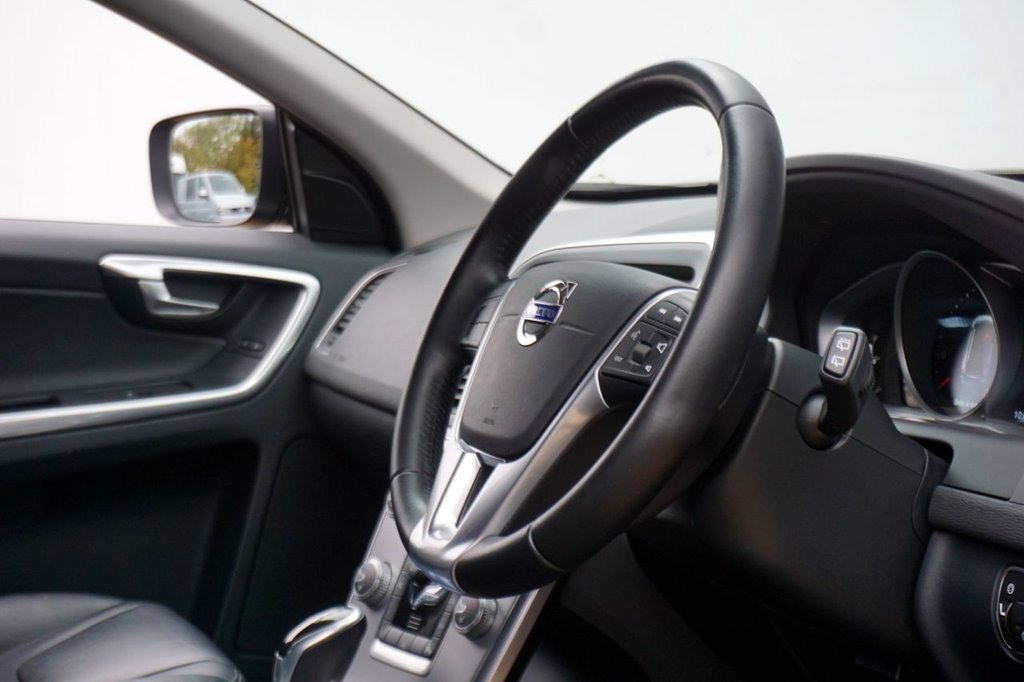 Used Volvo XC60 2016 for sale - 76855099: Photo 17