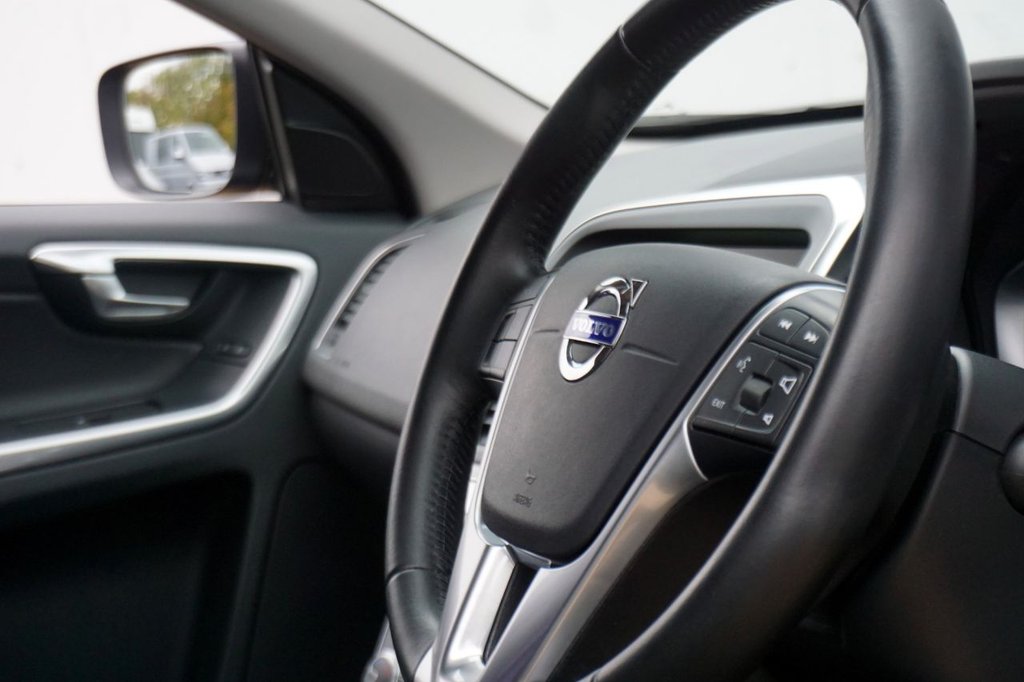 Used Volvo XC60 2016 for sale - 76855099: Photo 18