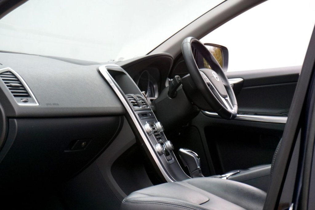 Used Volvo XC60 2016 for sale - 76855099: Photo 19