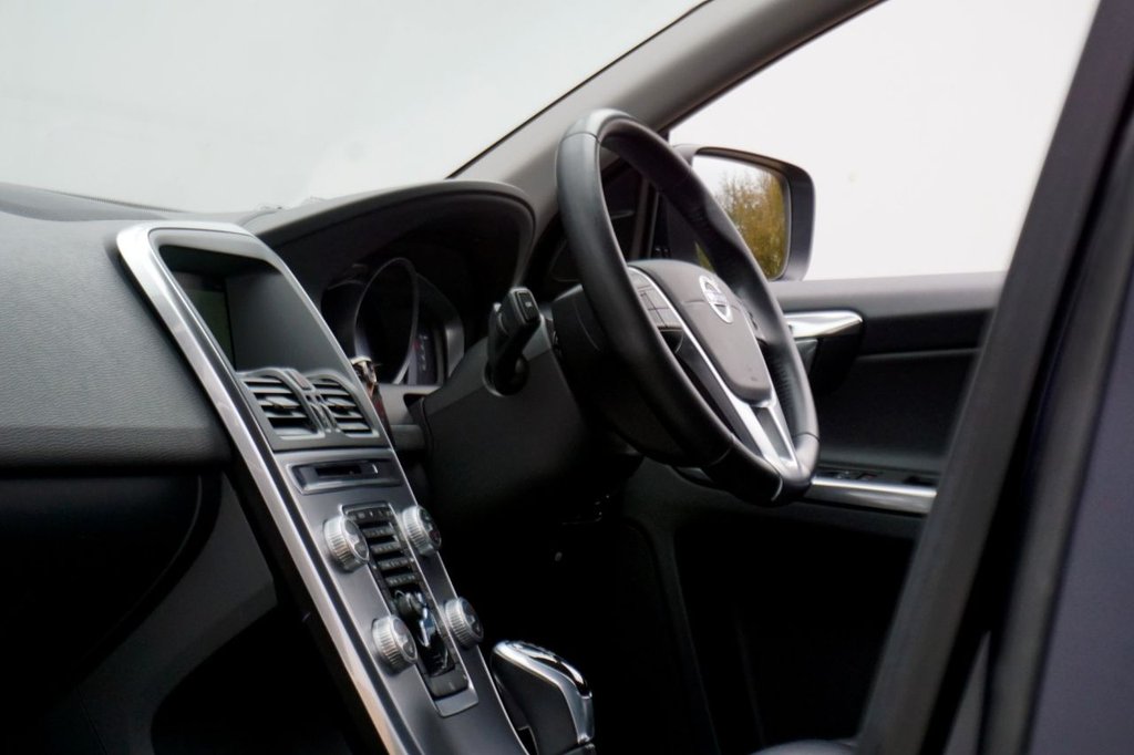 Used Volvo XC60 2016 for sale - 76855099: Photo 20