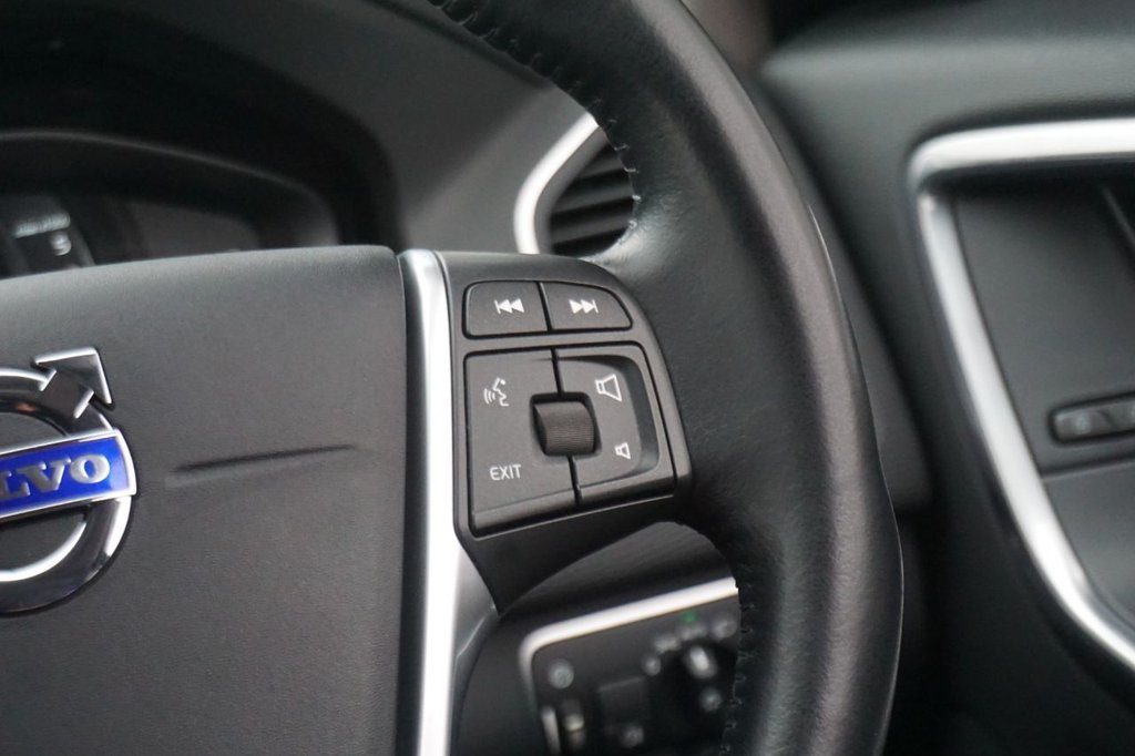 Used Volvo XC60 2016 for sale - 76855099: Photo 37