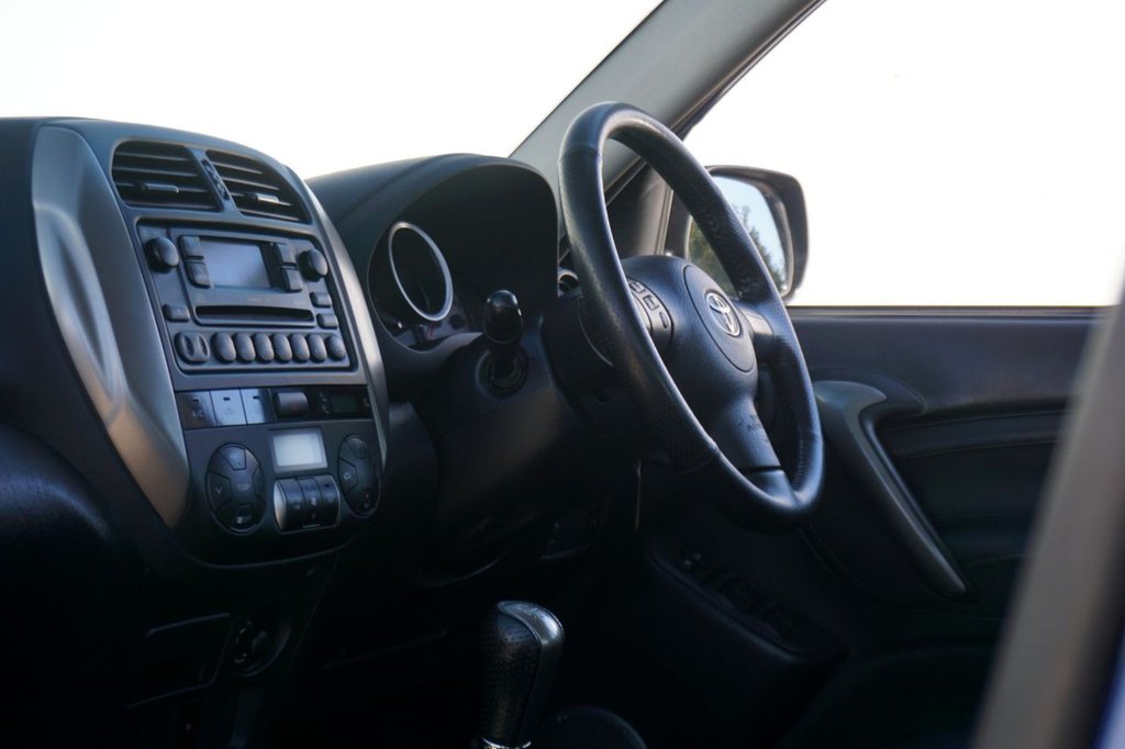 Used Toyota RAV4 2004 for sale - 76783966: Photo 22