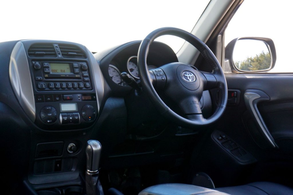 Used Toyota RAV4 2004 for sale - 76783966: Photo 23